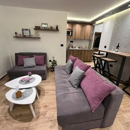 Nikolina Apartment